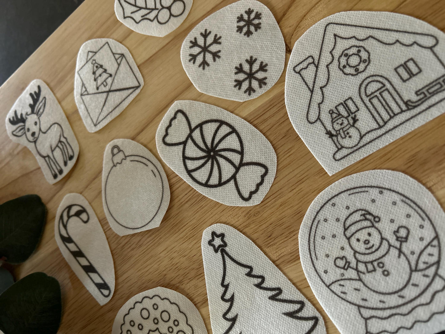 Christmas Stick and Stick Embroidery Patterns, DIY Embroidery, Wash away Transfers, Christmas Embroidery, Peel and Stick Embroidery